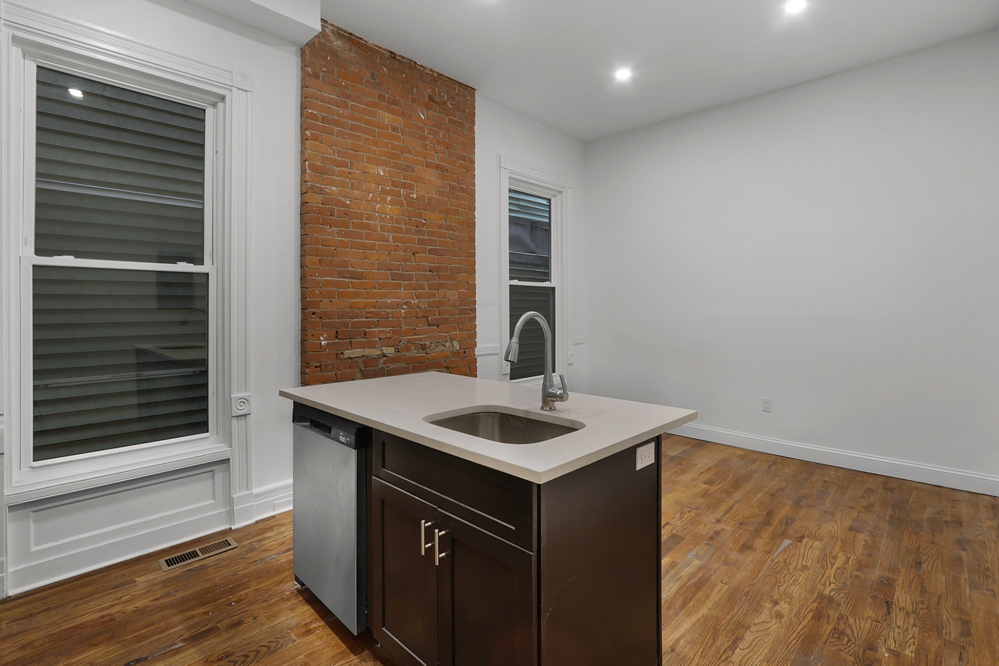 57TrumbullSt_Apt1M_NewHaven_CT-3.jpg