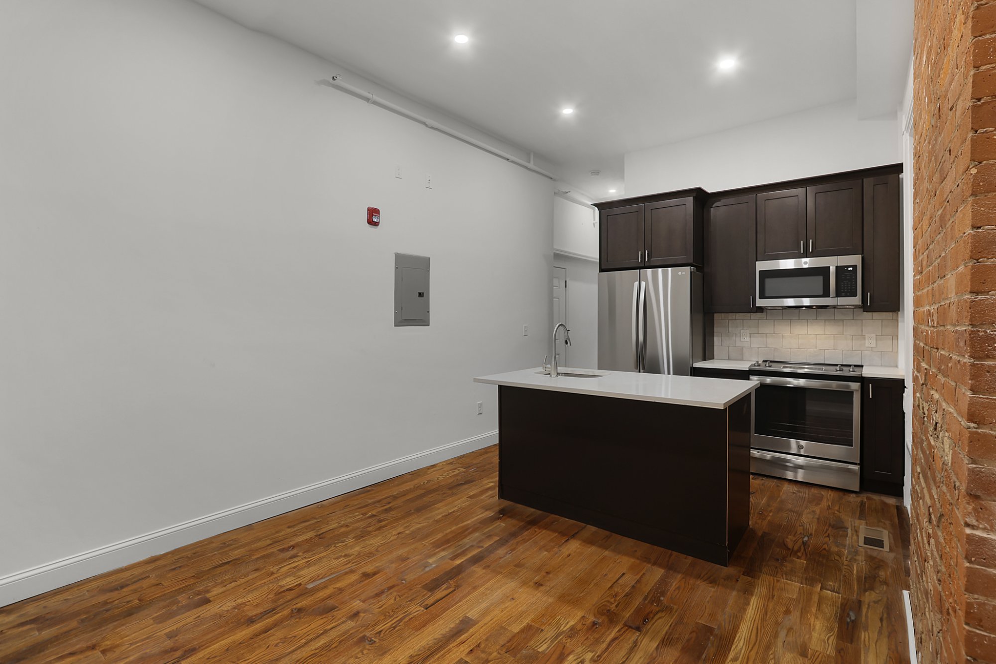 57TrumbullSt_Apt1M_NewHaven_CT-5.jpg