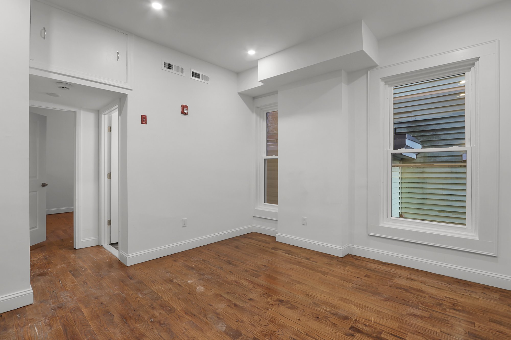 57TrubullSt_NewHaven_CT-Apt2R-1.jpg