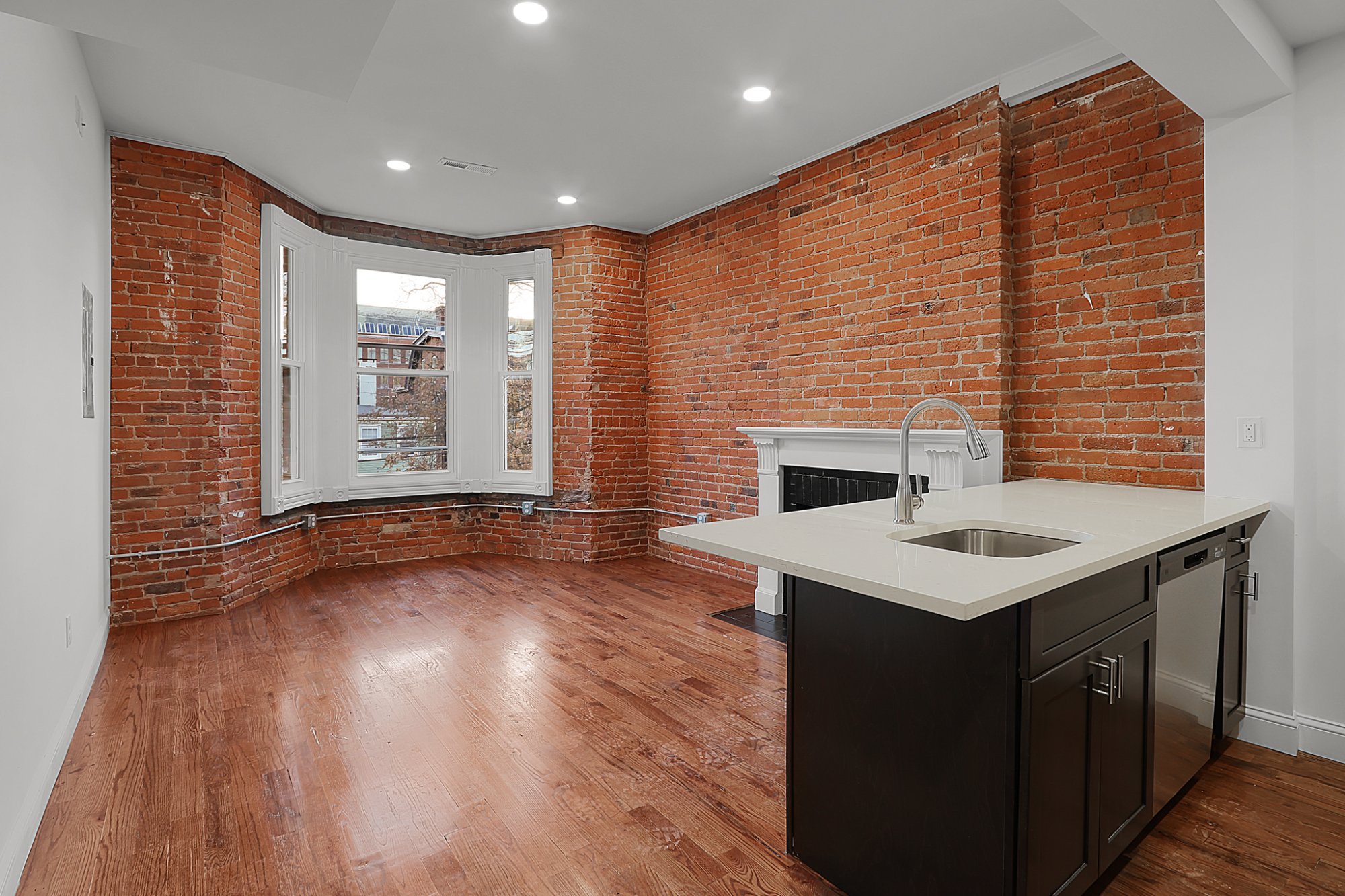 57TrubullSt_NewHaven_CT-Apt2F-4.jpg
