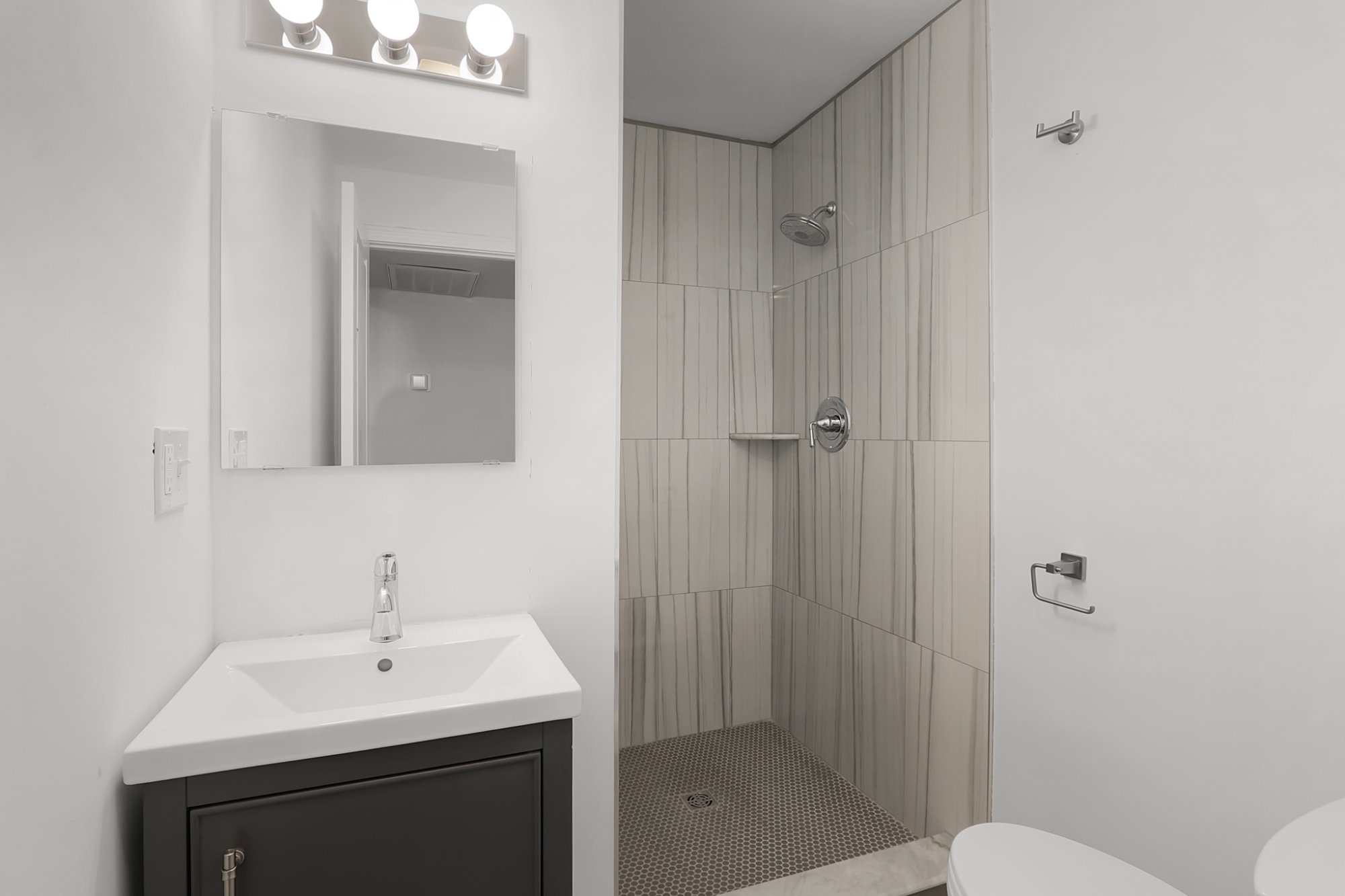 57TrubullSt_NewHaven_CT-Apt2F-8.jpg